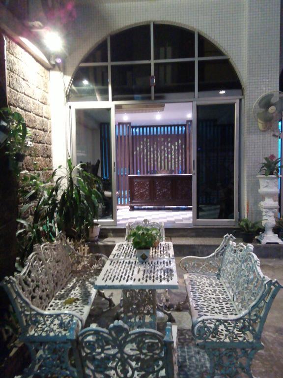The Grand Palace Hostel Bangkok Exterior foto