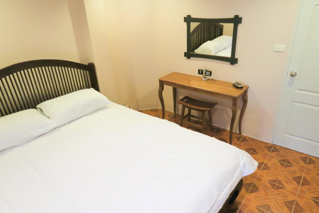 The Grand Palace Hostel Bangkok Zimmer foto